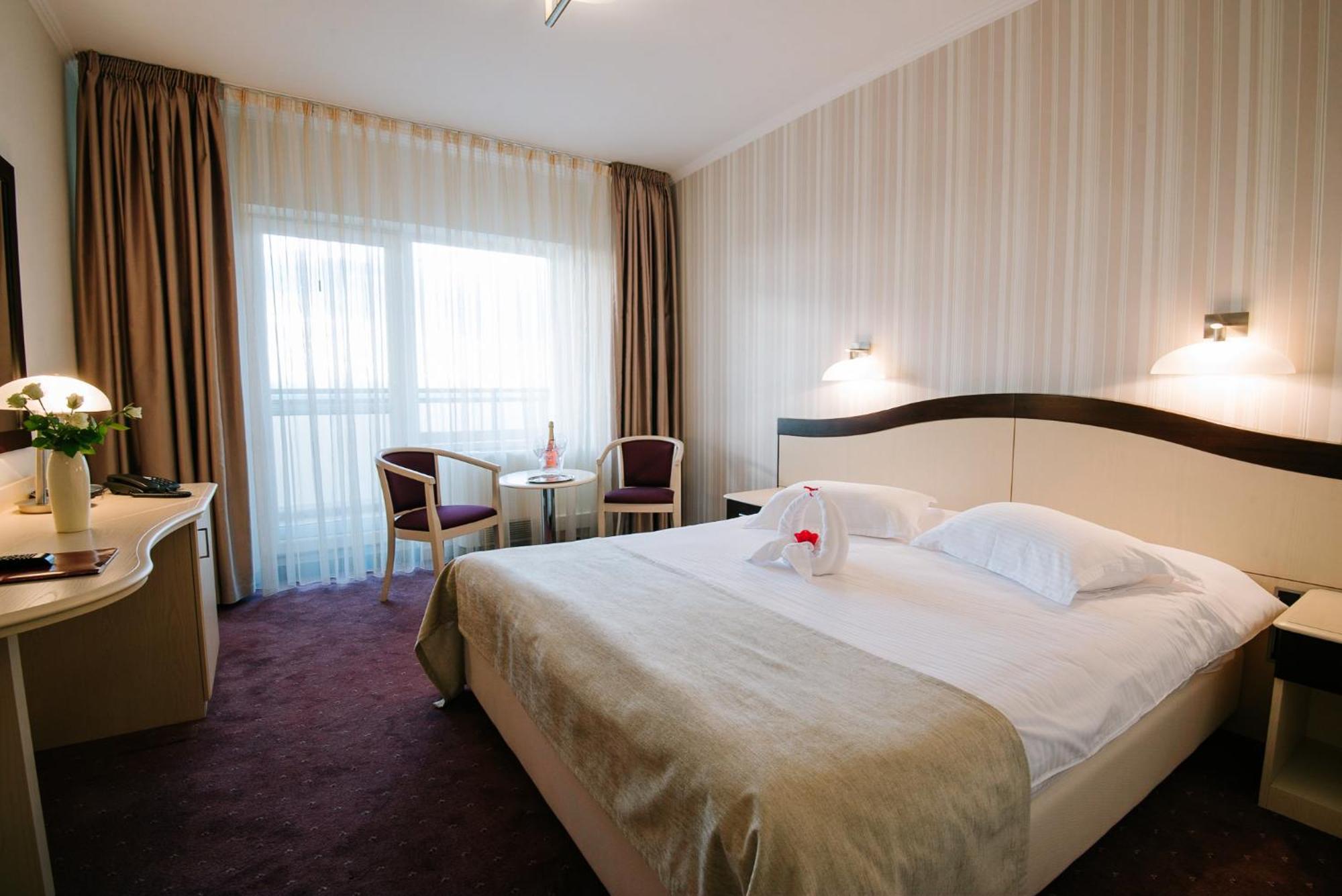 Caprioara Spa&Wellness Resort Covasna Bagian luar foto