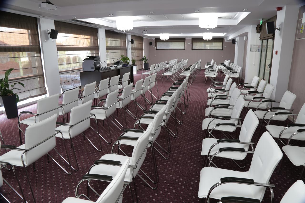 Caprioara Spa&Wellness Resort Covasna Bagian luar foto